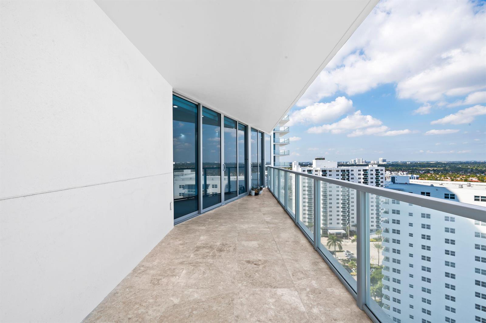 Photo of 3101 Ocean #1807, Hollywood, Florida, 33019 - Balcony View