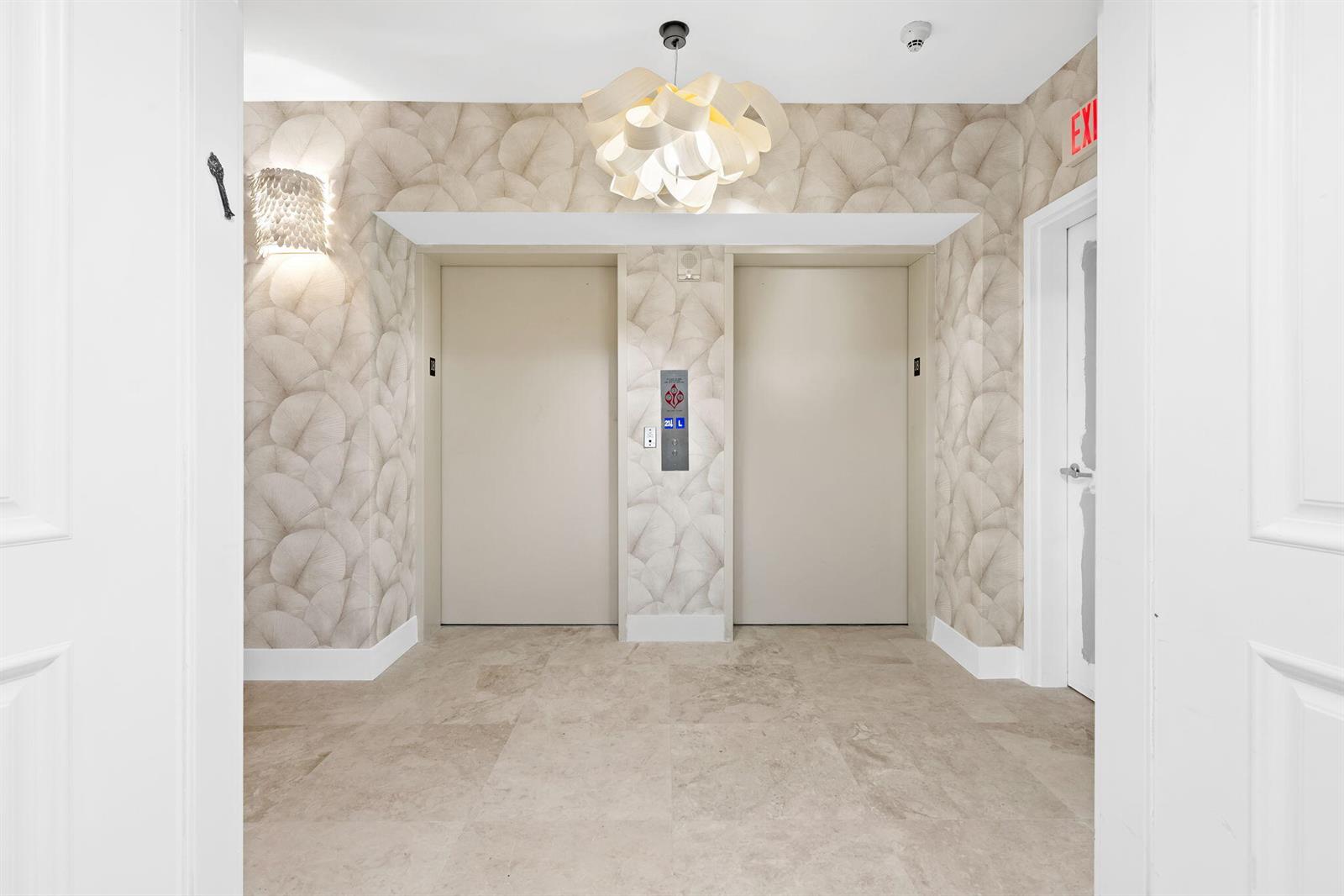 Photo of 3101 Ocean #1807, Hollywood, Florida, 33019 - Elevators
