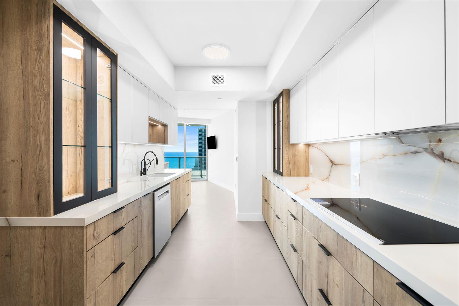 Photo of 3101 Ocean #1807, Hollywood, Florida, 33019 - Kitchen