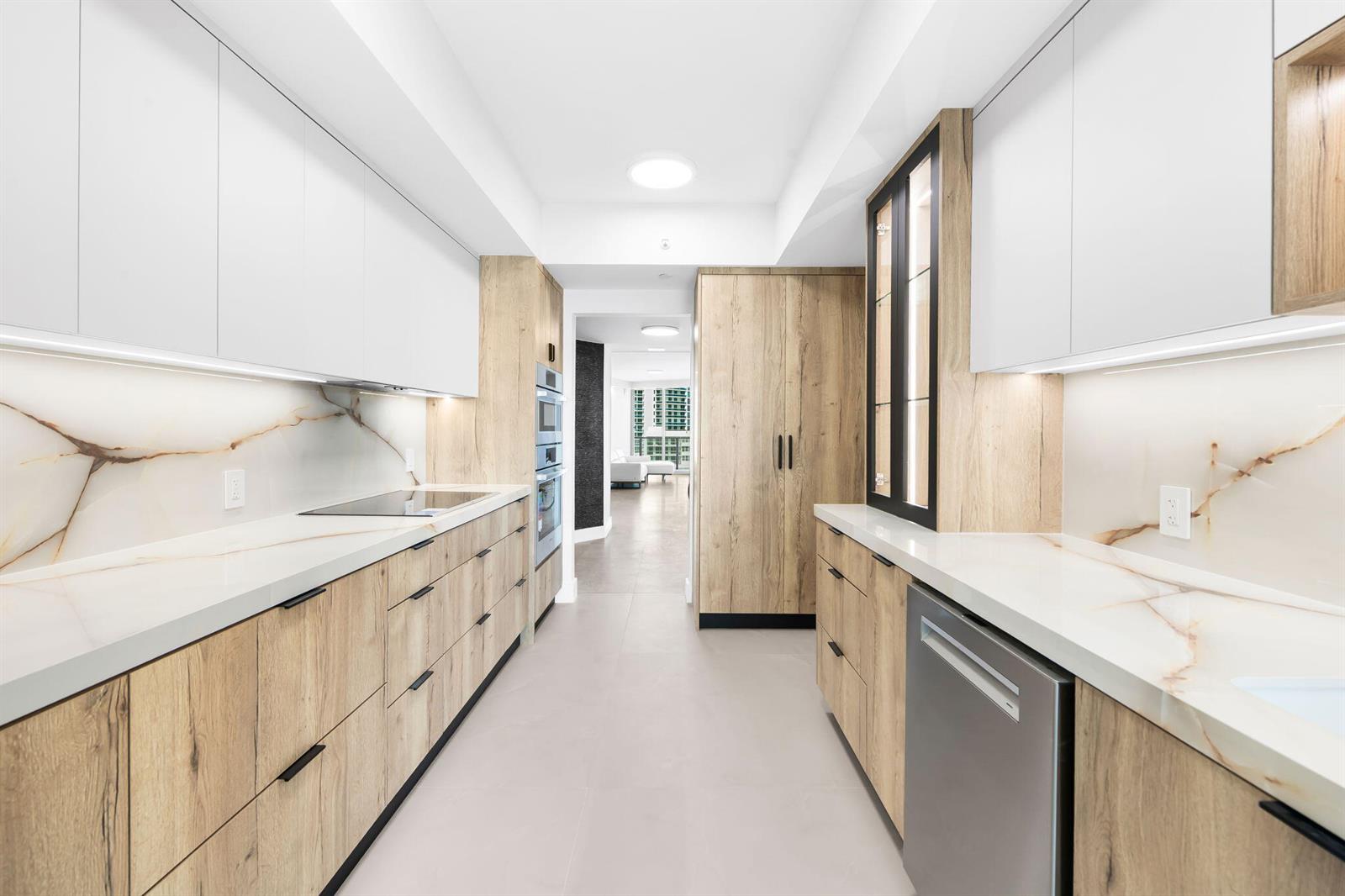 Photo of 3101 Ocean #1807, Hollywood, Florida, 33019 - Kitchen