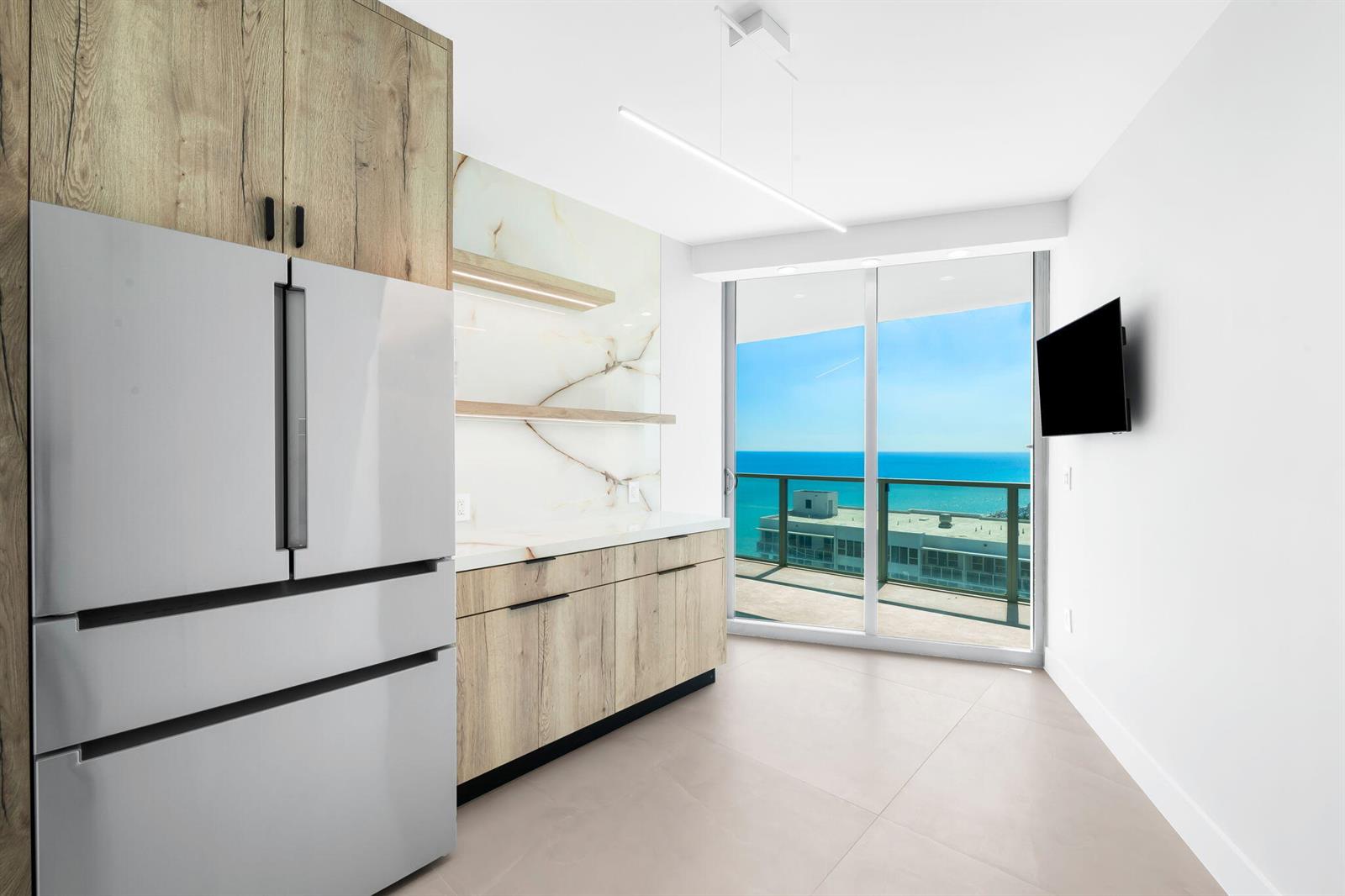 Photo of 3101 Ocean #1807, Hollywood, Florida, 33019 - Kitchen