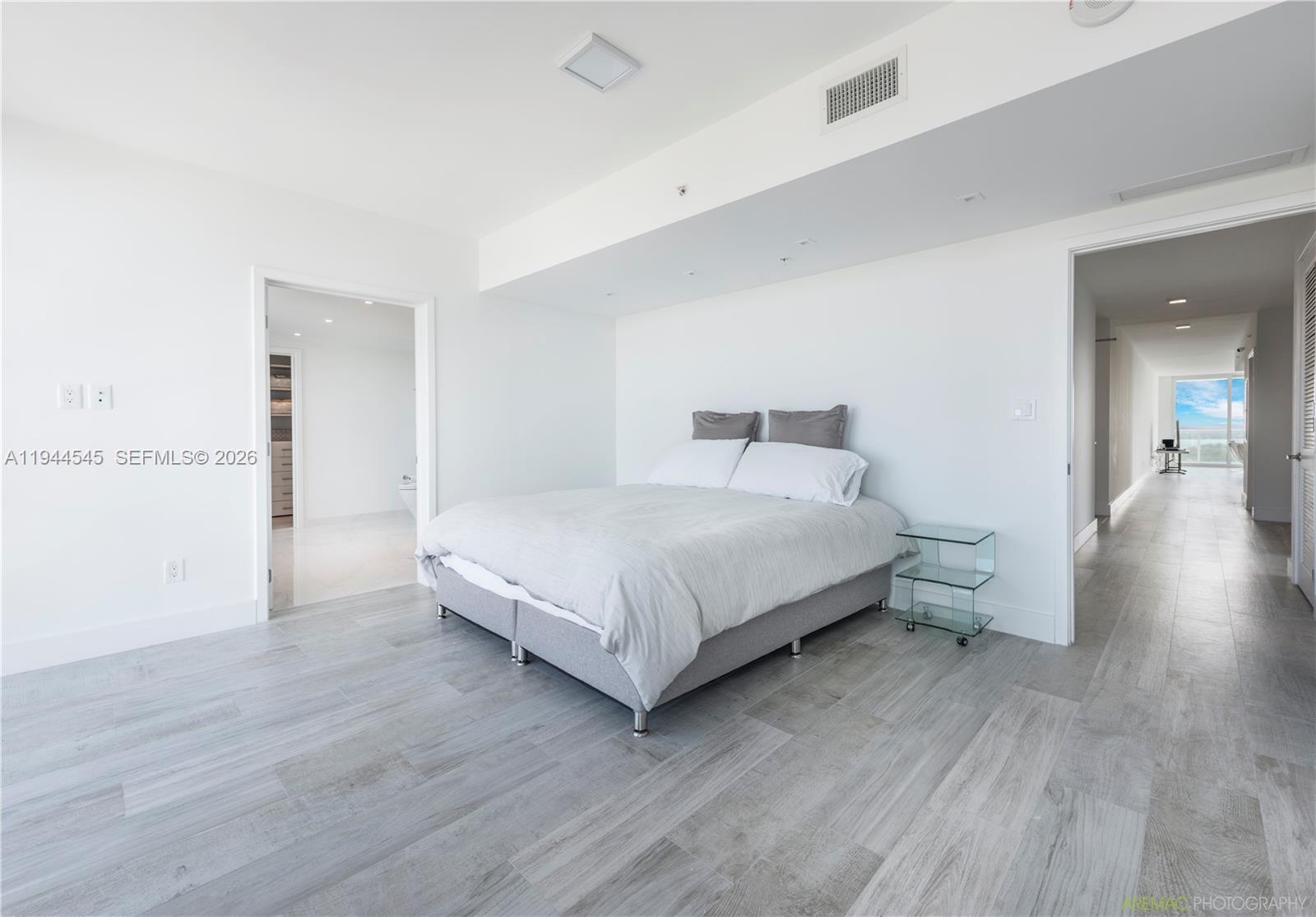 Photo of 400 Sunny Isles Blvd  #1801, Sunny Isles Beach, Florida, 33160 - 