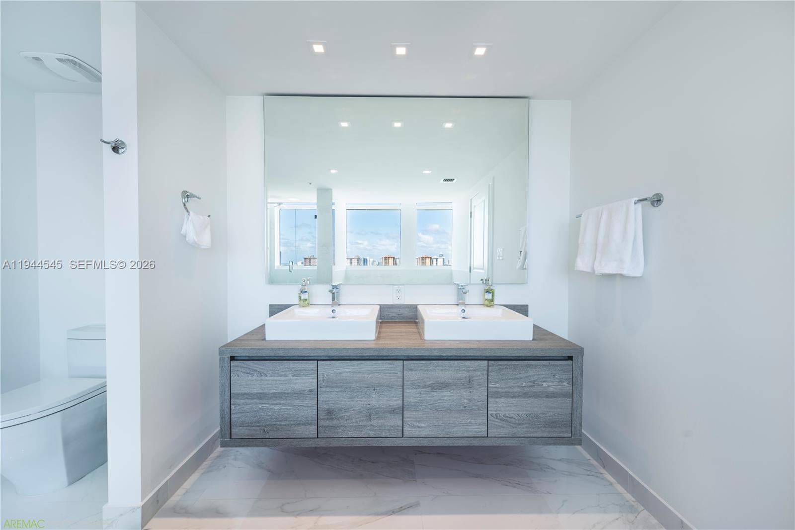 Photo of 400 Sunny Isles Blvd  #1801, Sunny Isles Beach, Florida, 33160 - 