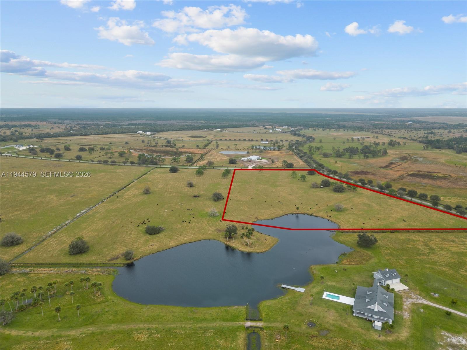   /   sq. ft. $ 2026-01-13 0 foto