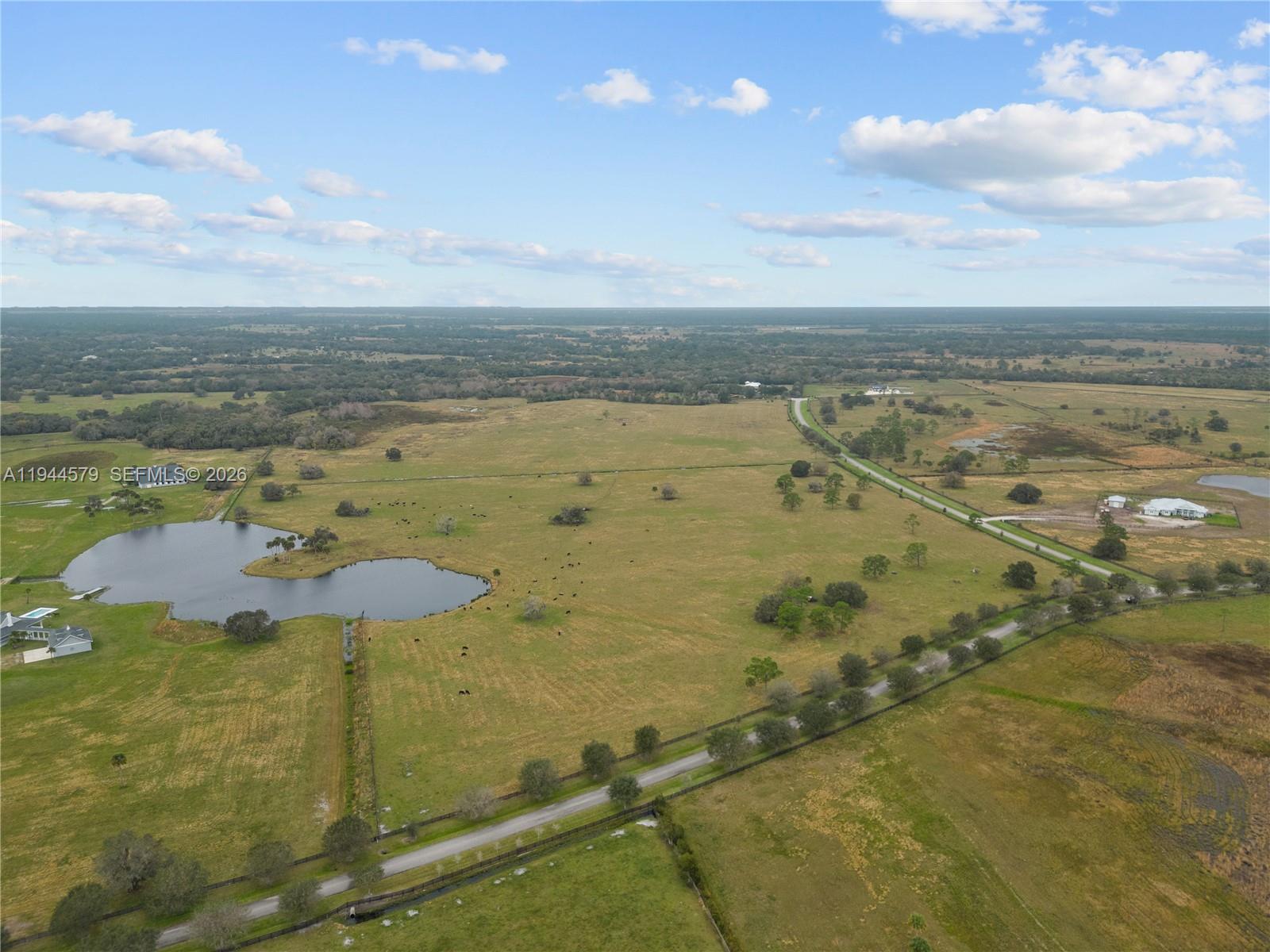   /   sq. ft. $ 2026-01-13 0 foto