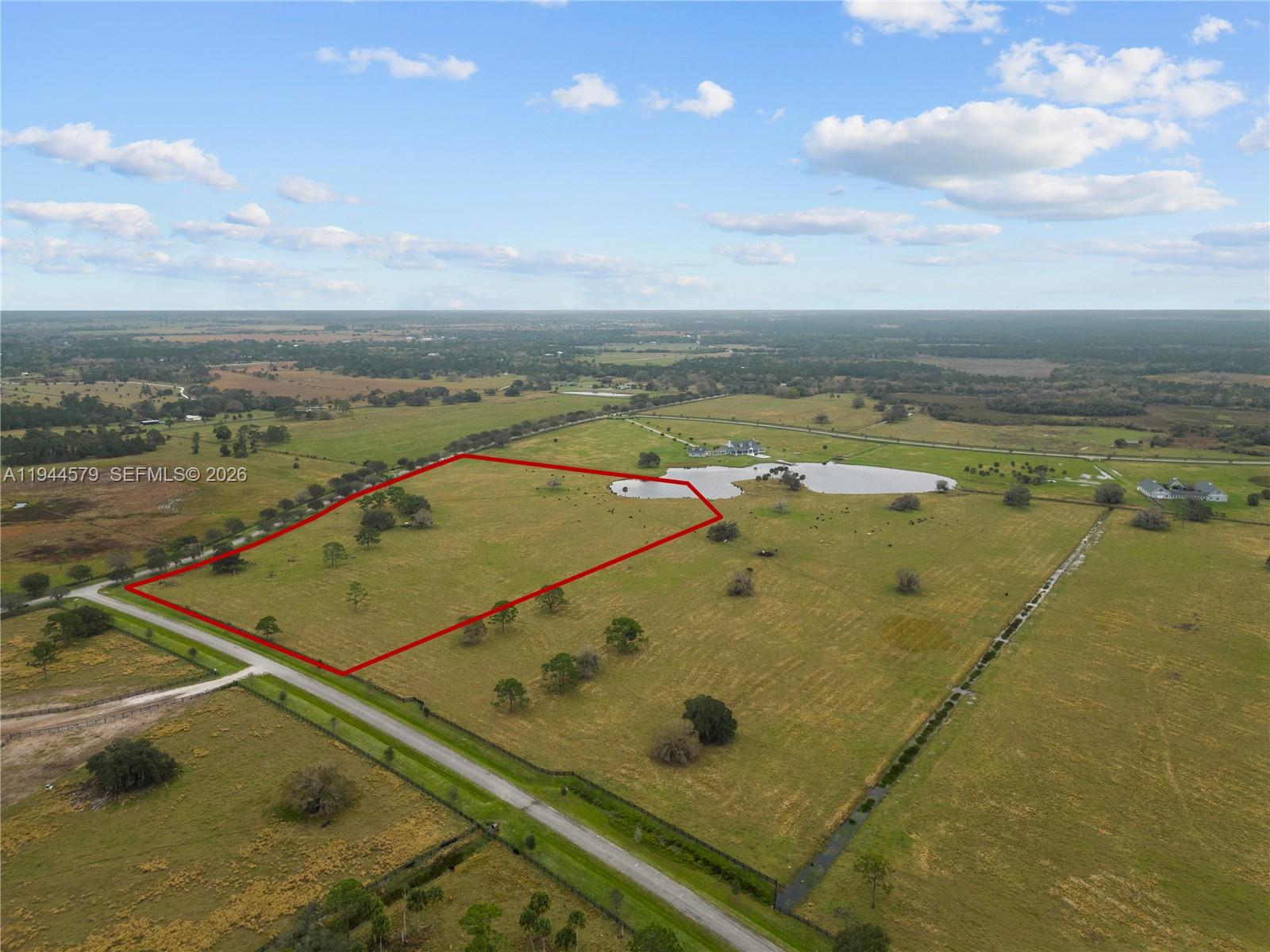   /   sq. ft. $ 2026-01-13 0 foto