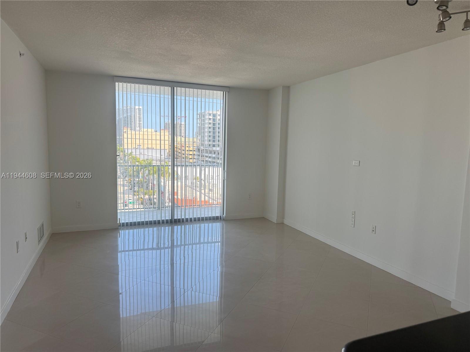 Photo of 140 Dixie Hwy #523, Hollywood, Florida, 33020 -