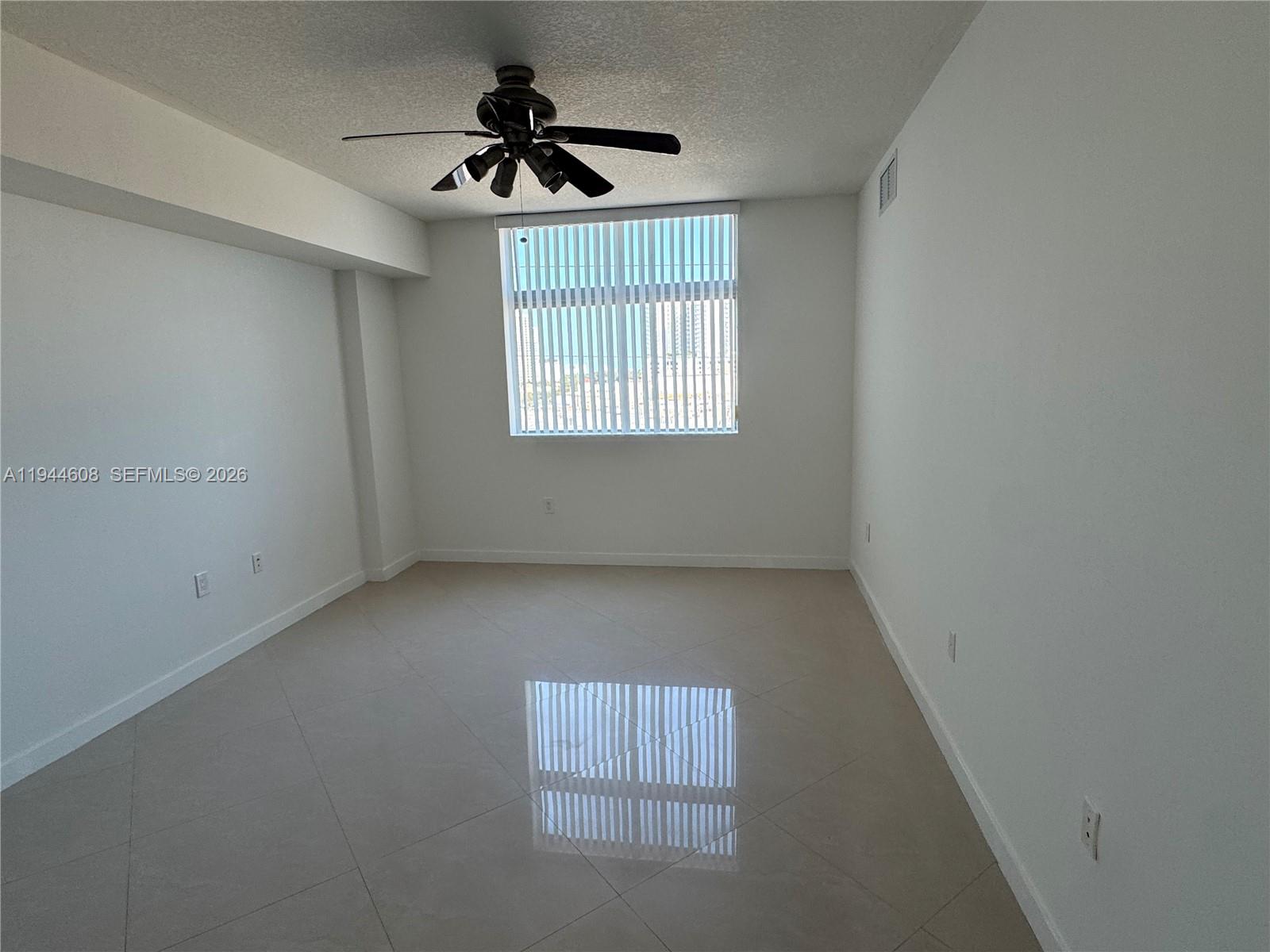 Photo of 140 Dixie Hwy #523, Hollywood, Florida, 33020 -