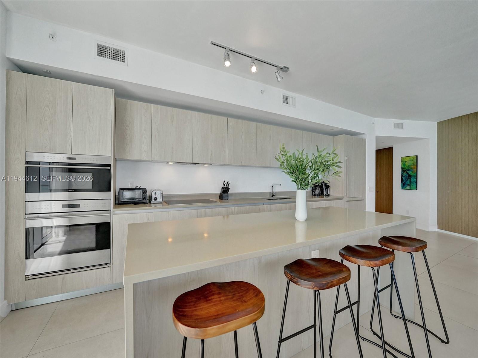 1201 3 / 3 1771 sq. ft. $ 2026-01-13 0 Photo