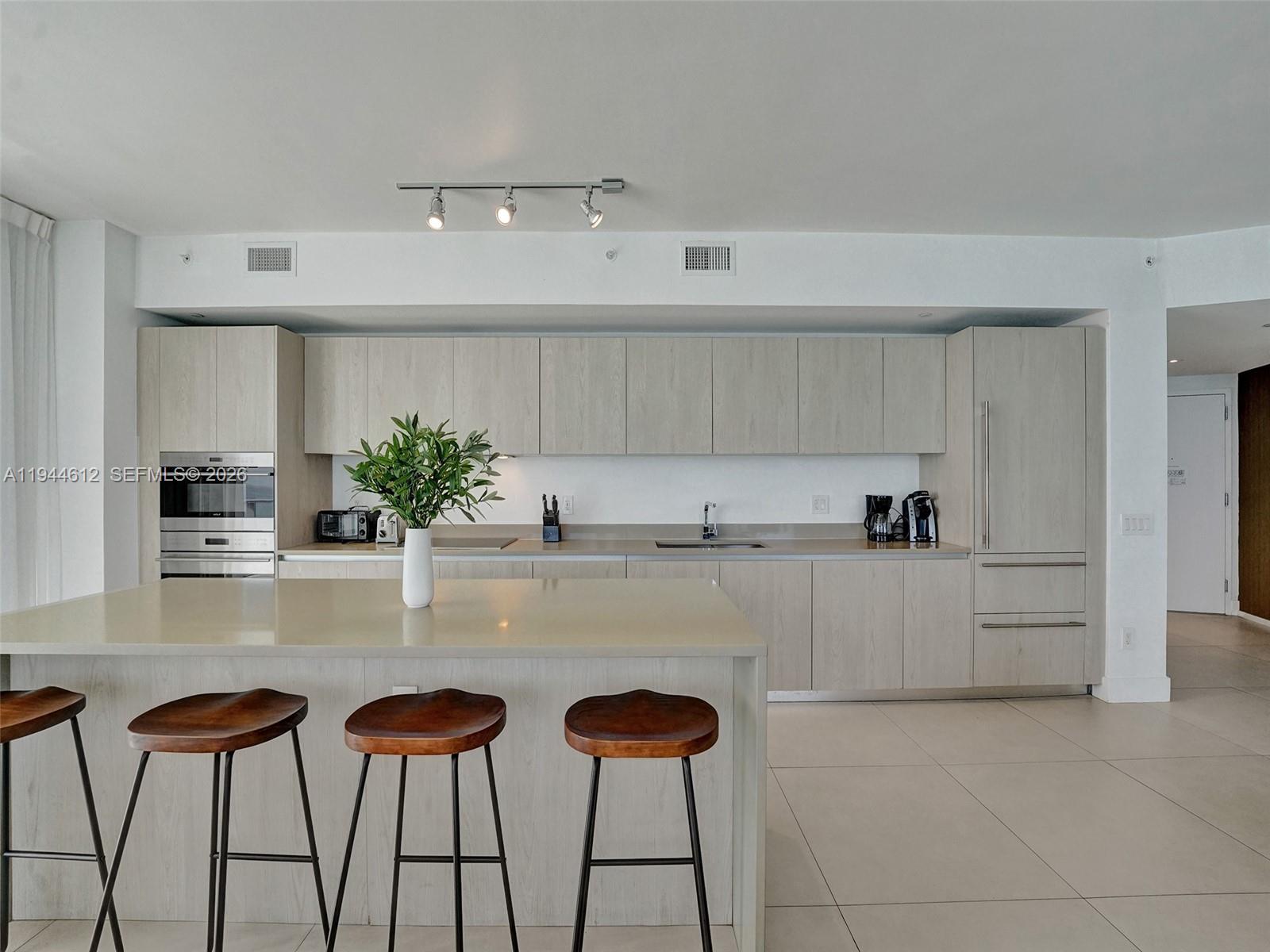 1201 3 / 3 1771 sq. ft. $ 2026-01-13 0 Photo