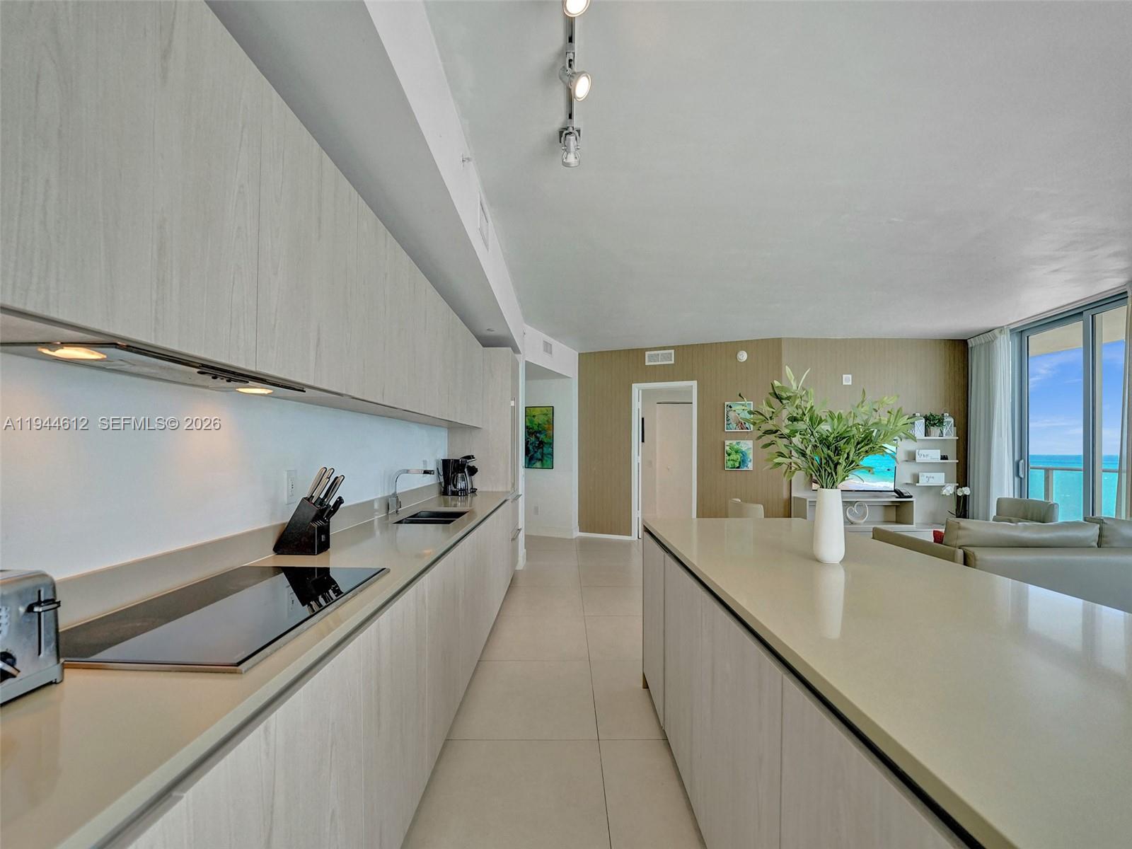 1201 3 / 3 1771 sq. ft. $ 2026-01-13 0 Photo