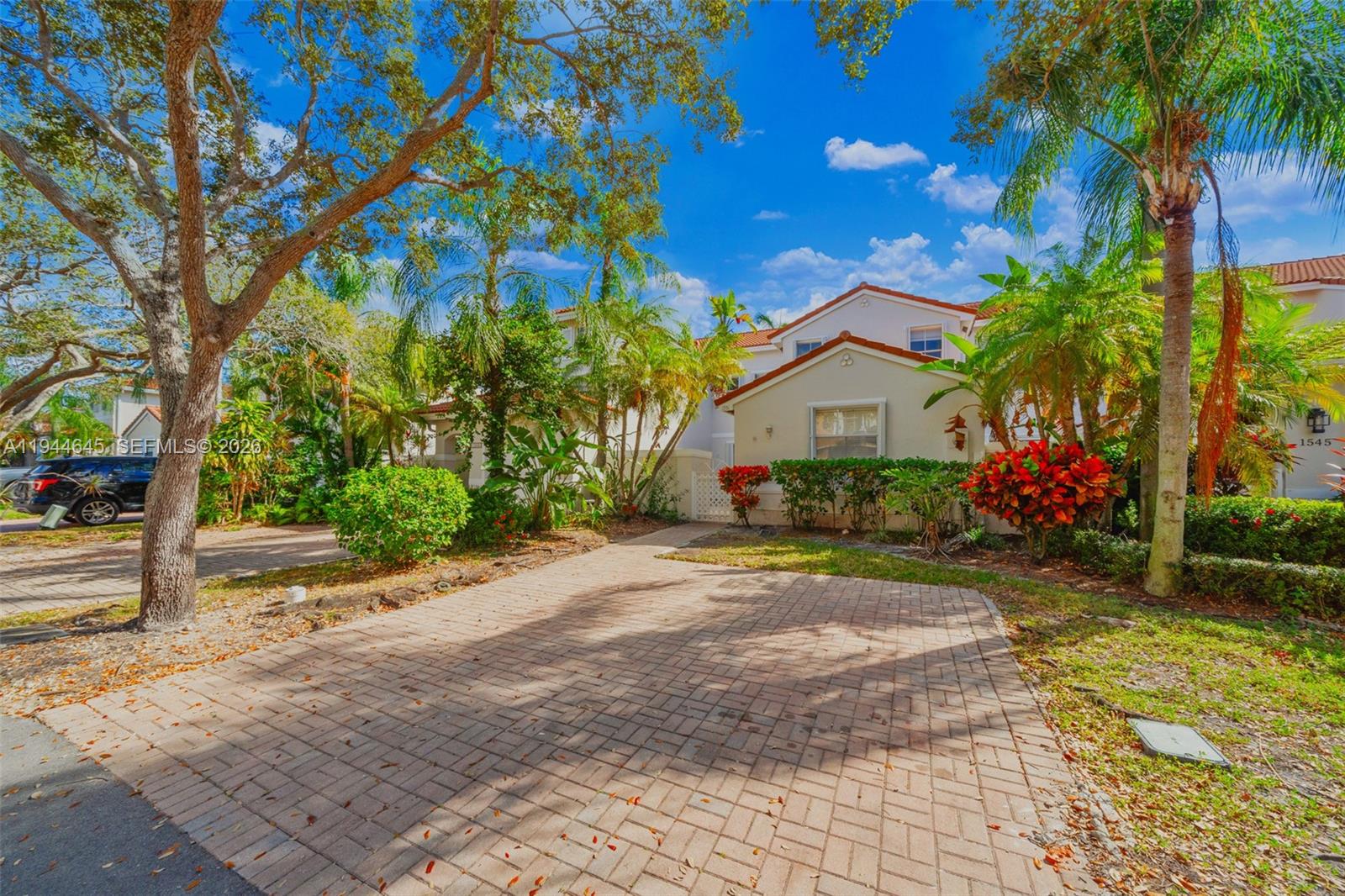 Photo of 1551 Seagrape Way  (1551), Hollywood, Florida, 33019 - 