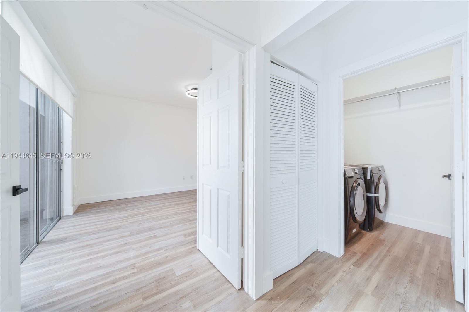 Photo of 1551 Seagrape Way  (1551), Hollywood, Florida, 33019 - 