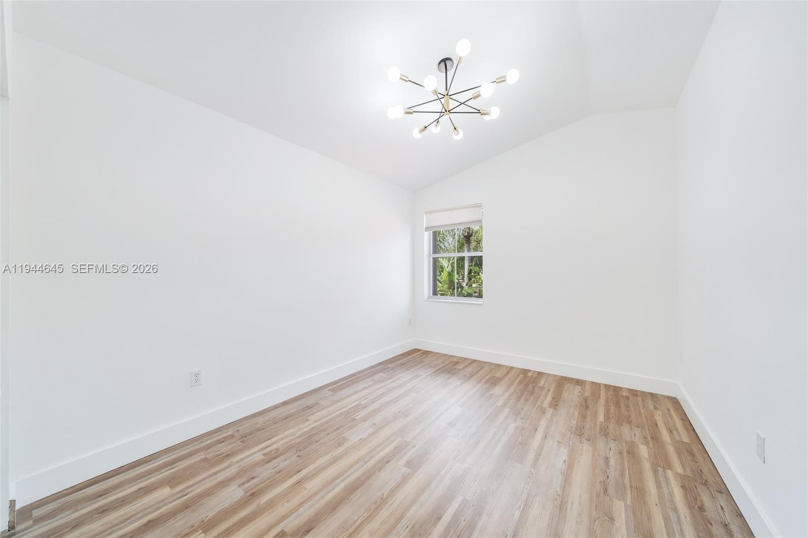 Photo of 1551 Seagrape Way  (1551), Hollywood, Florida, 33019 - 