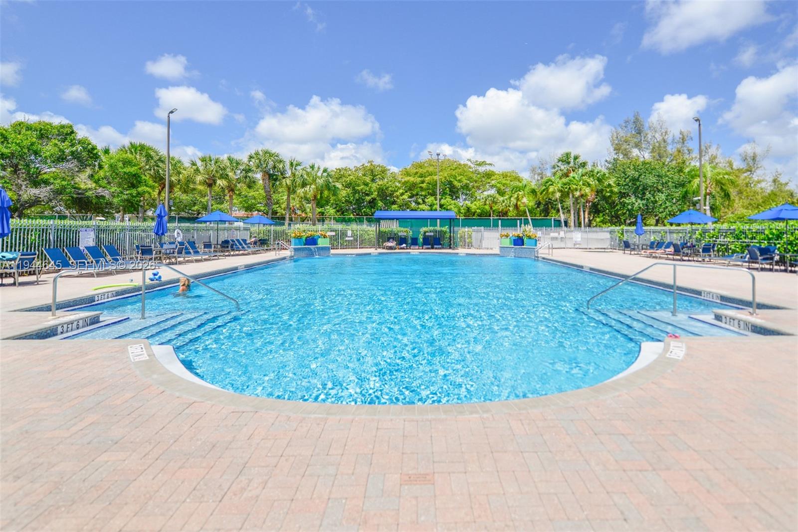 Photo of 1551 Seagrape Way  (1551), Hollywood, Florida, 33019 - 