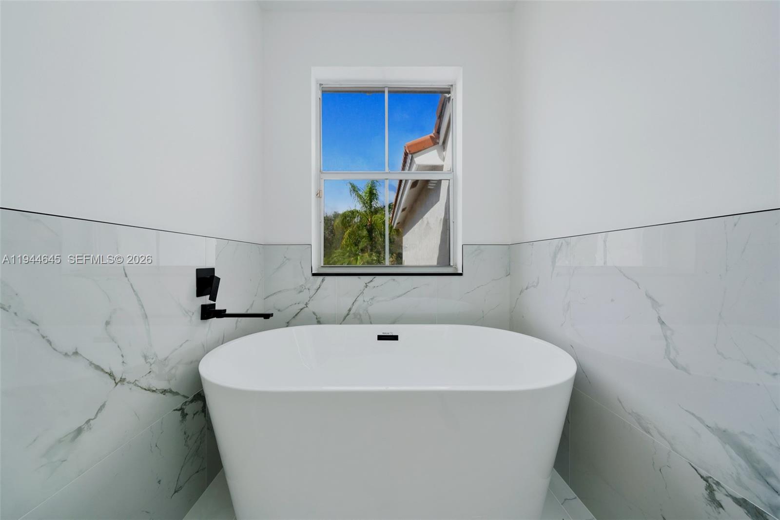 Photo of 1551 Seagrape Way  (1551), Hollywood, Florida, 33019 - 