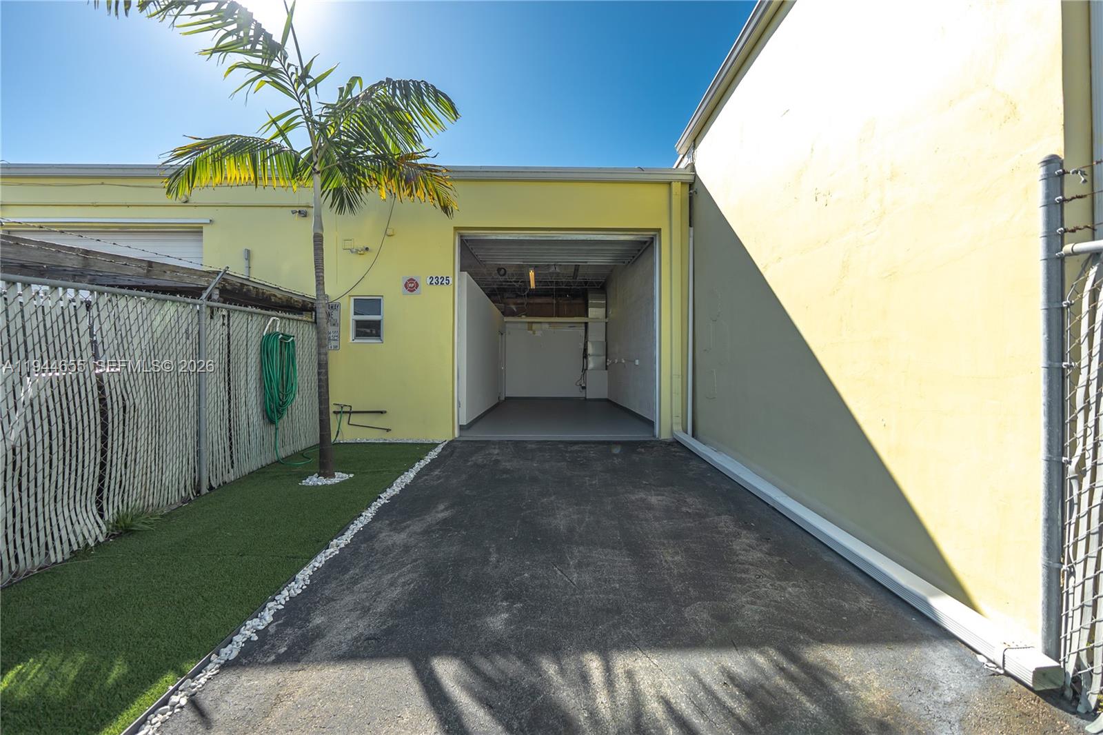 2325  /   sq. ft. $ 2026-01-13 0 Photo