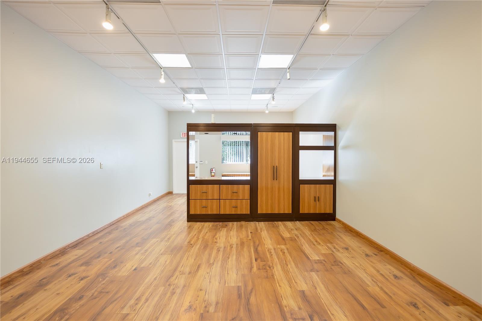 2325  /   sq. ft. $ 2026-01-13 0 Photo