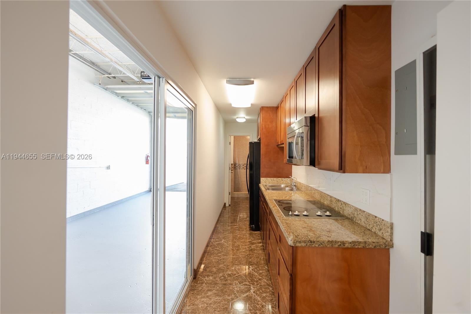 2325  /   sq. ft. $ 2026-01-13 0 Photo