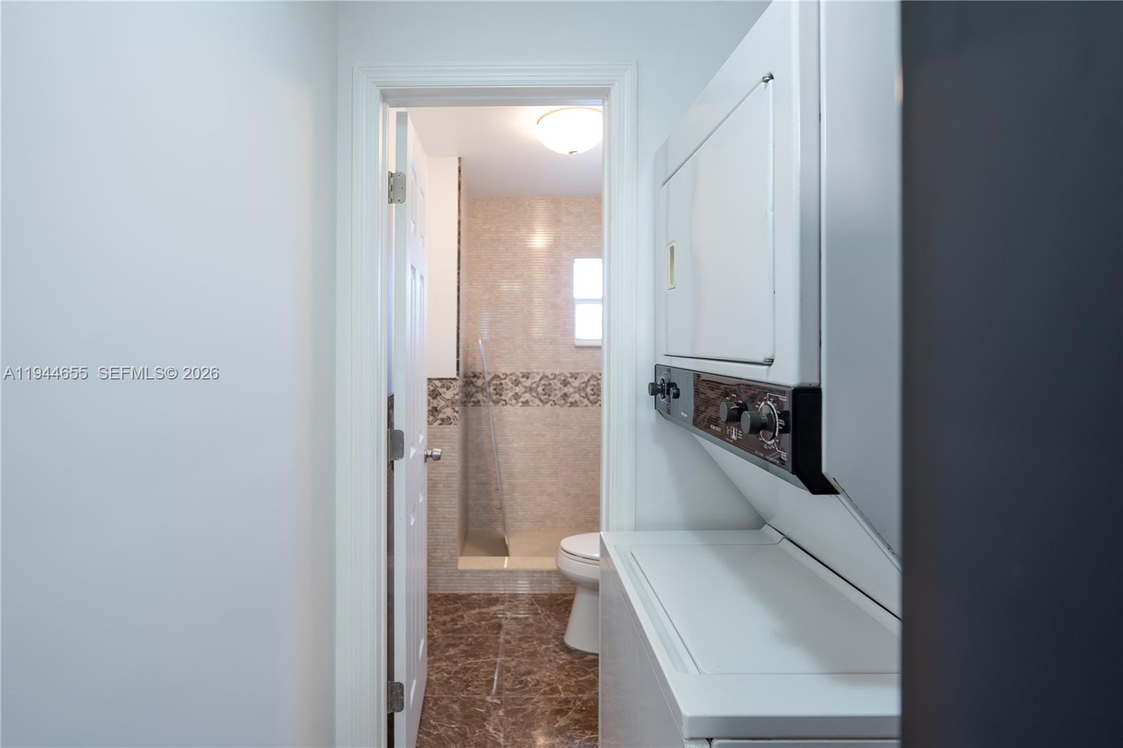 2325  /   sq. ft. $ 2026-01-13 0 Photo