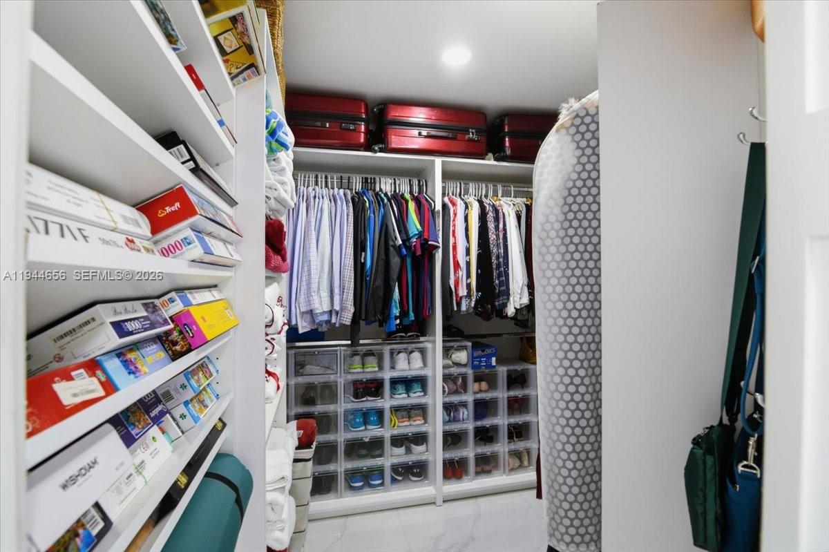 Photo of 8925 Collins Ave  #9F, Surfside, Florida, 33154 - Walk-in closet master bedroom
