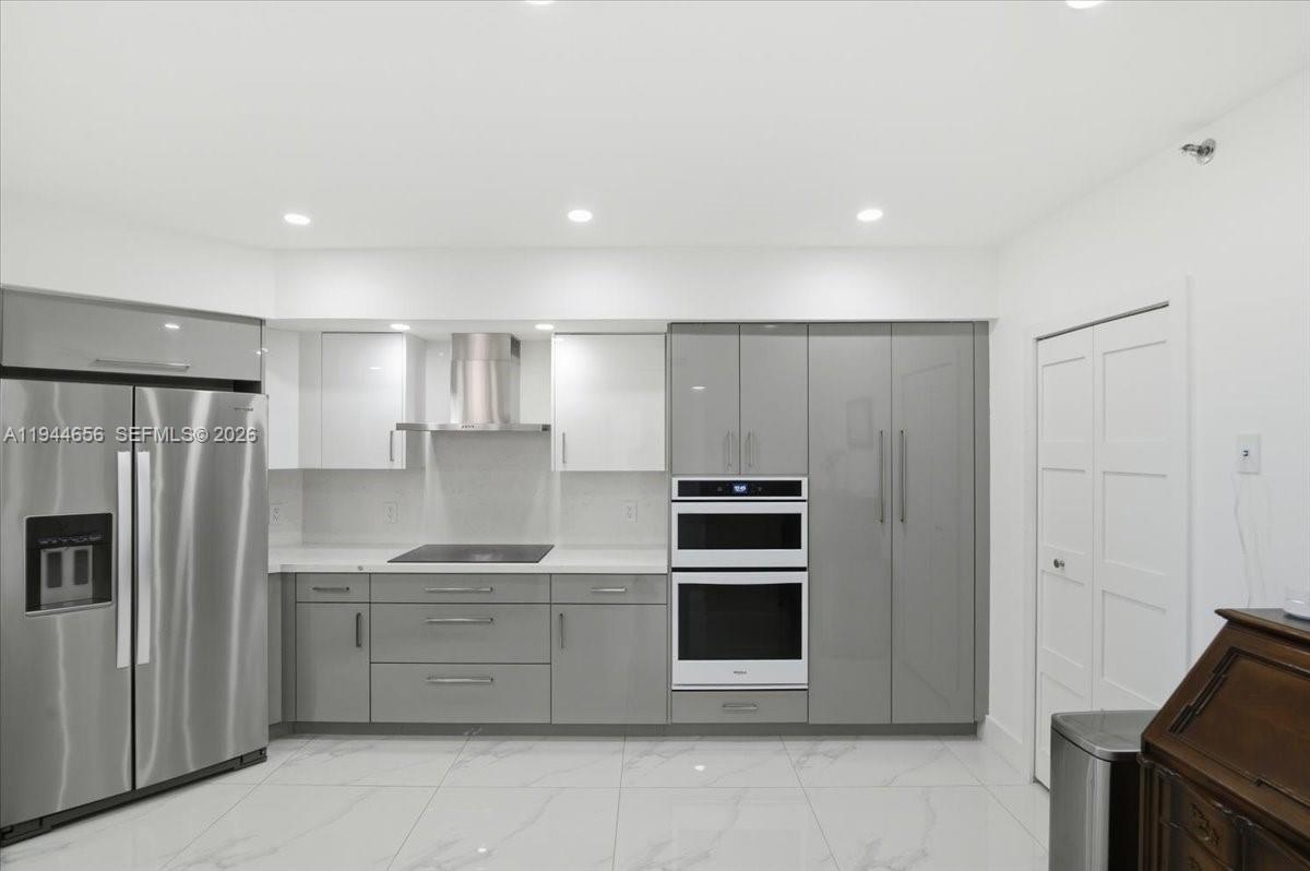 Photo of 8925 Collins Ave  #9F, Surfside, Florida, 33154 - Spacious kitchen