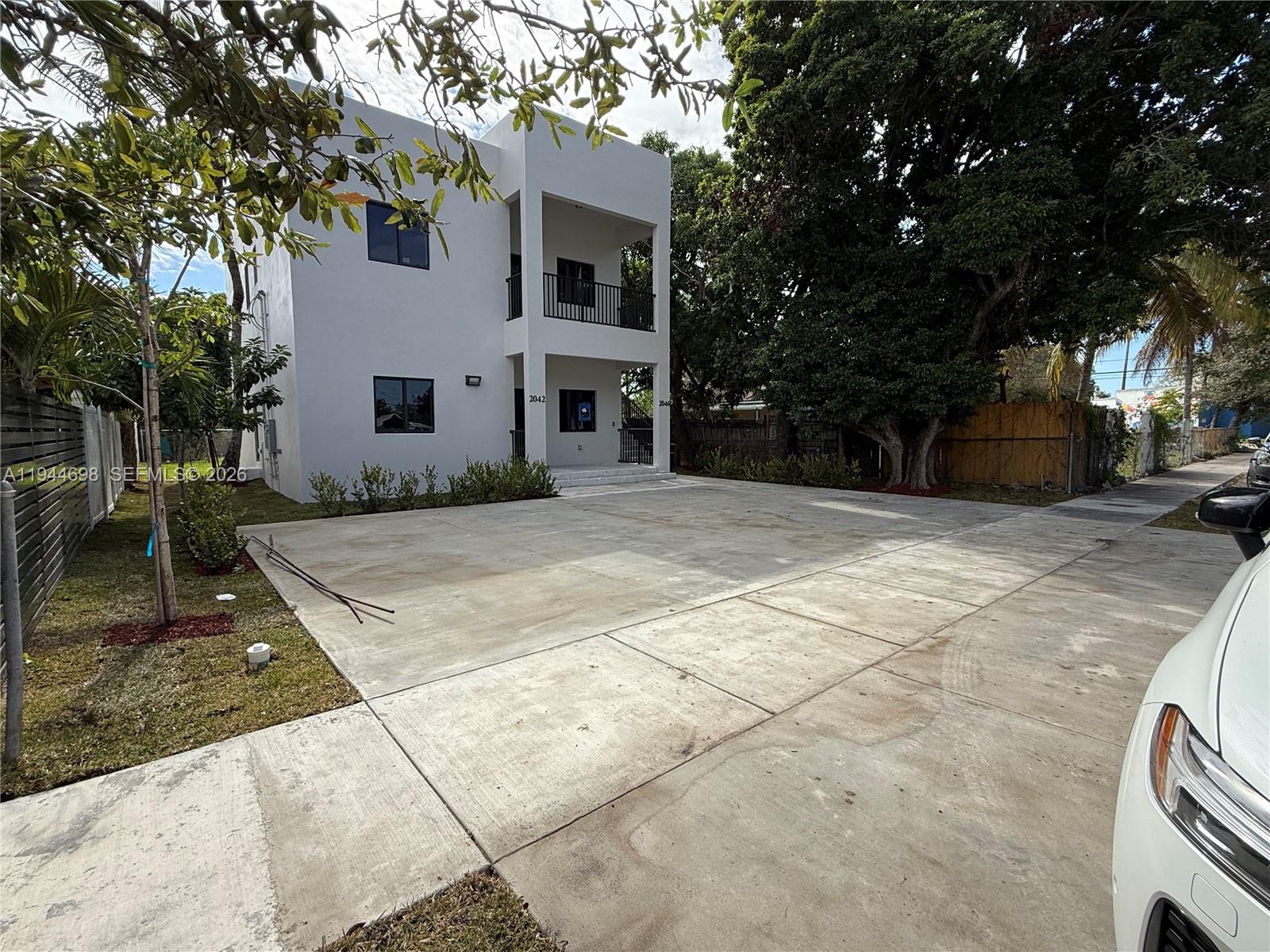 See details / 2920 sq. ft. $ 2026-03-04 0 Photo