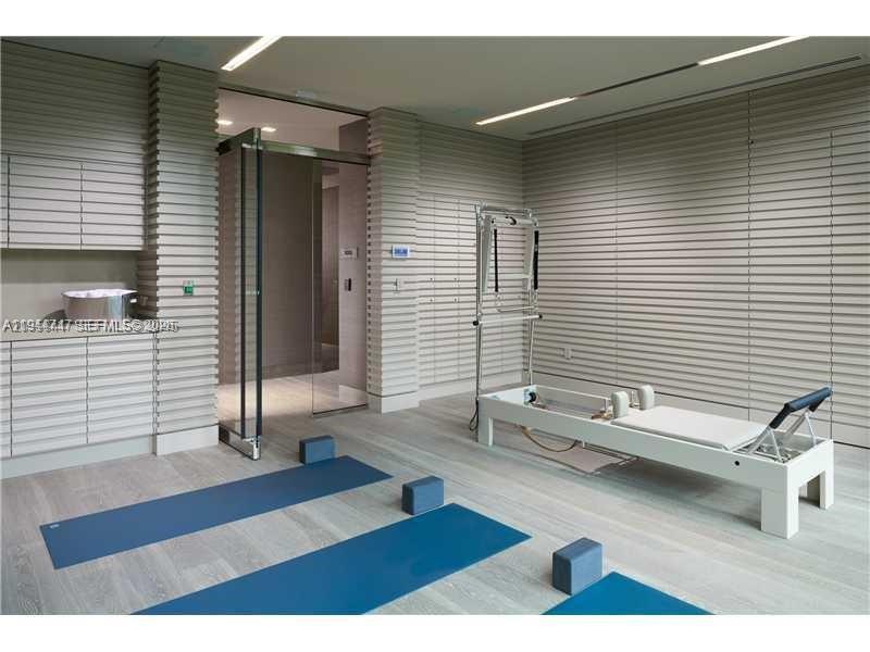 12 4 / 6 4992 sq. ft. $ 2026-01-13 0 Photo