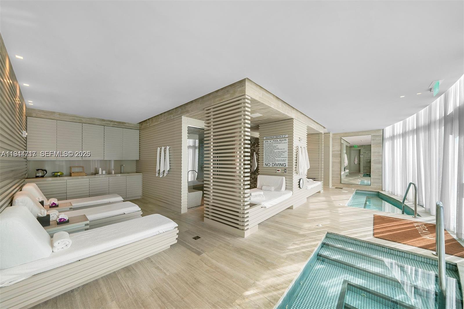 See details 12 4 / 6 4992 sq. ft. $ 2026-01-13 0 Photo