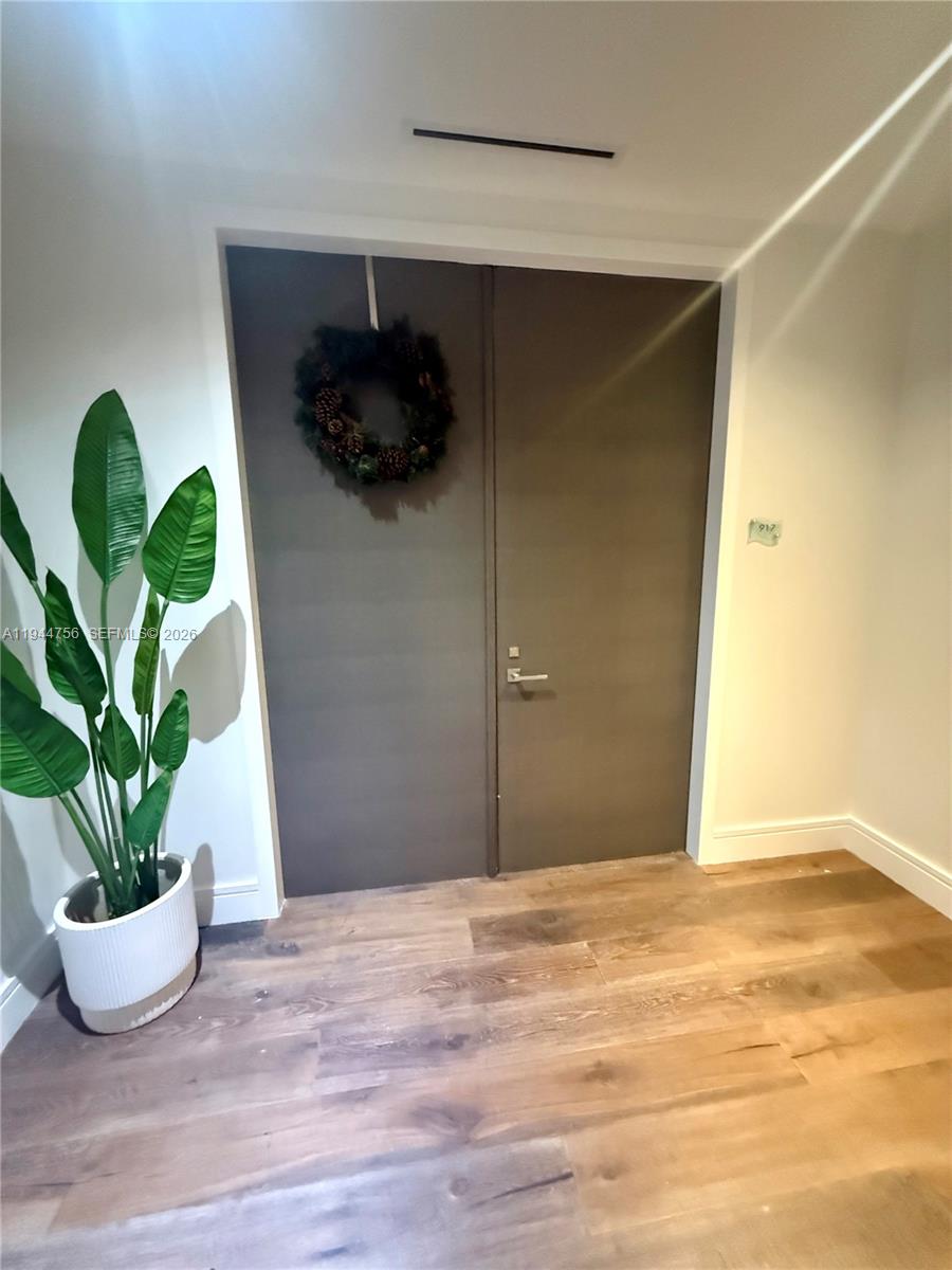 Photo of 3300 188th St  #917, Aventura, Florida, 33180 - 