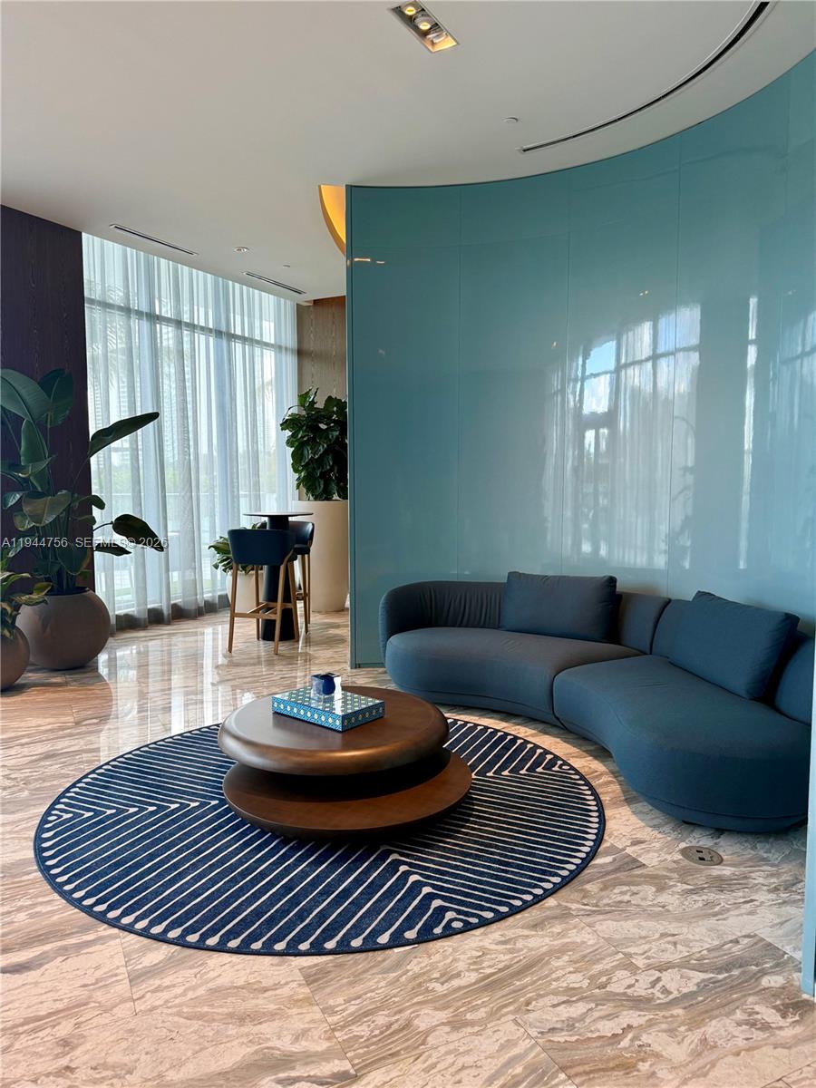 Photo of 3300 188th St  #917, Aventura, Florida, 33180 - 