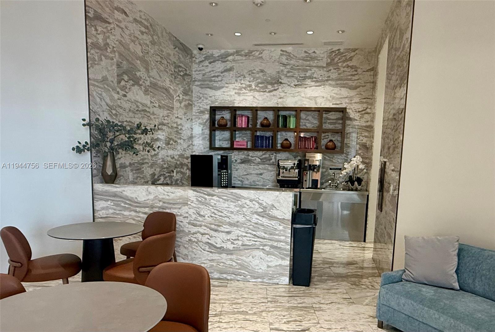 Photo of 3300 188th St  #917, Aventura, Florida, 33180 - 