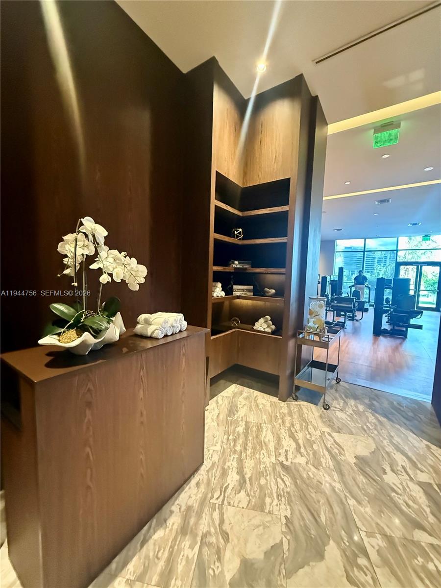 Photo of 3300 188th St  #917, Aventura, Florida, 33180 - 