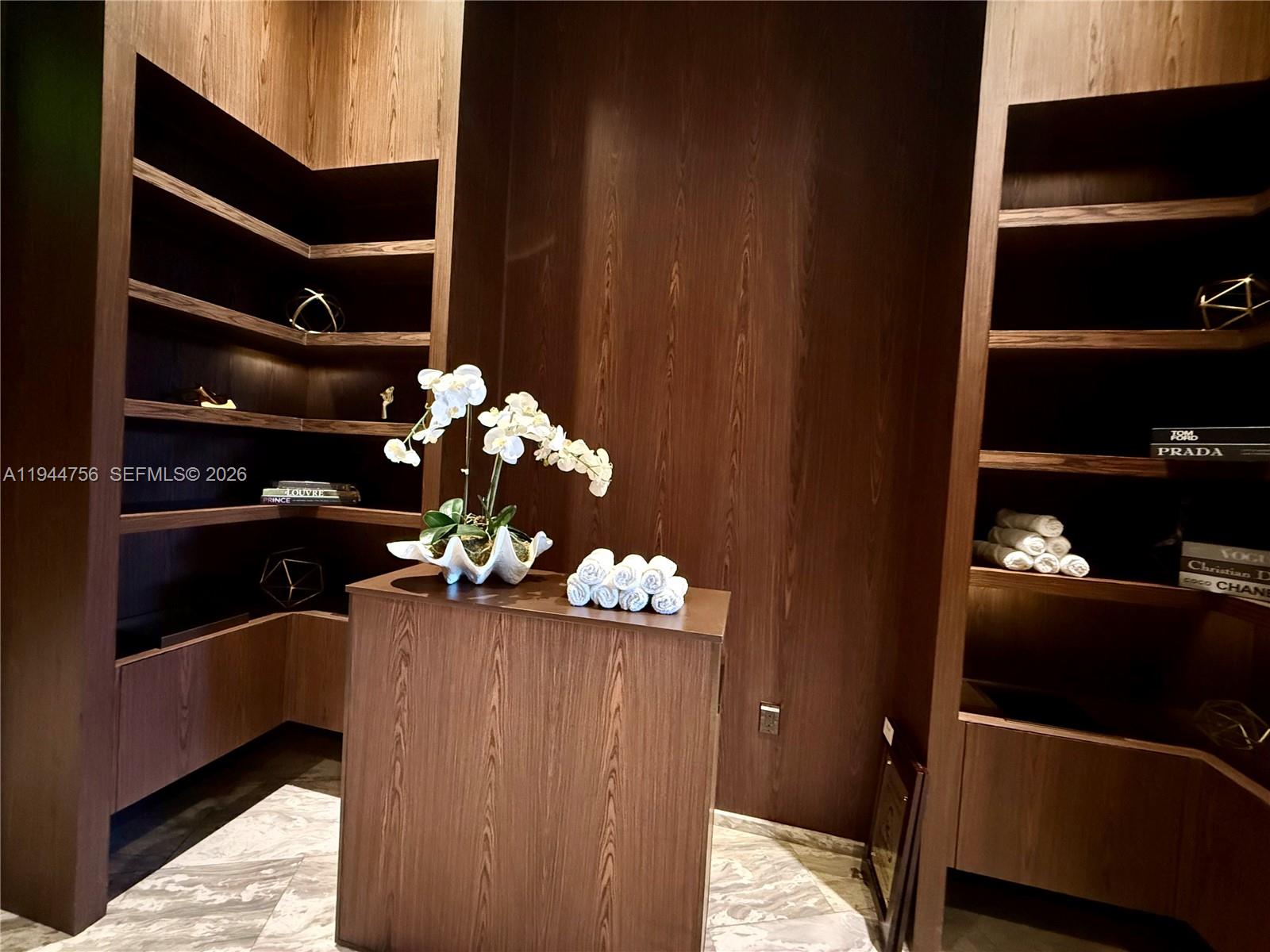 Photo of 3300 188th St  #917, Aventura, Florida, 33180 - 