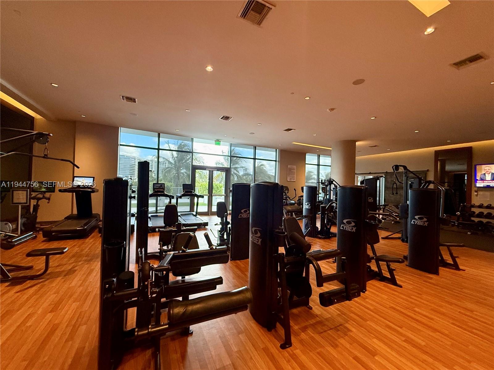 Photo of 3300 188th St  #917, Aventura, Florida, 33180 - 