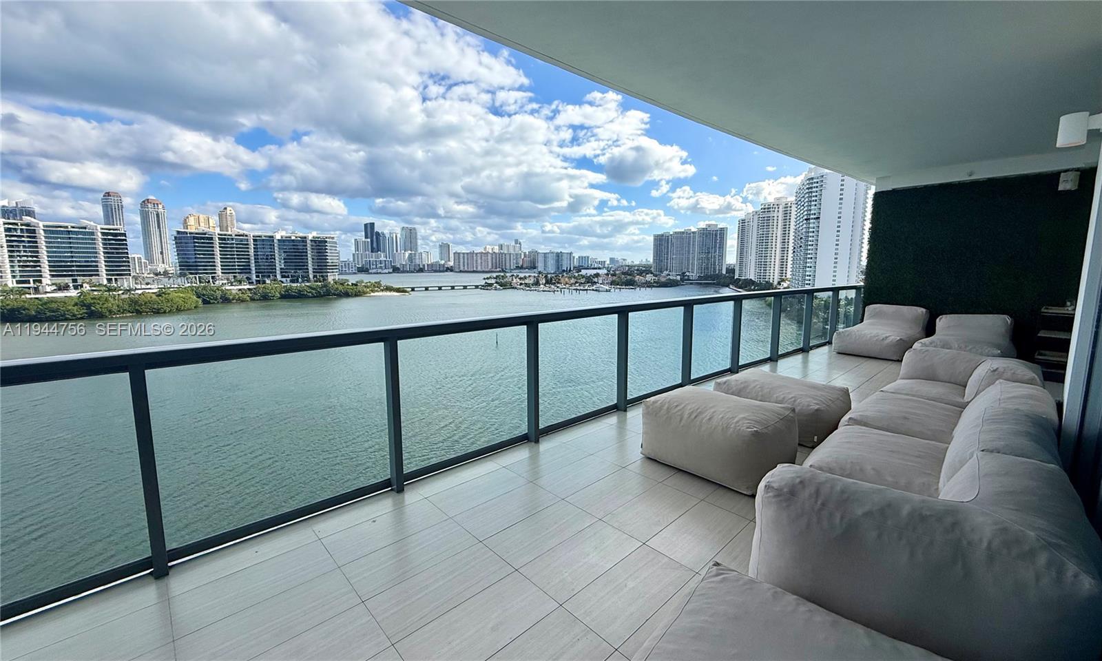 Photo of 3300 188th St  #917, Aventura, Florida, 33180 - 