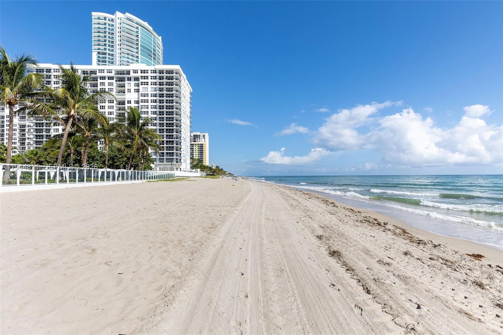 Photo of 3001 Ocean Dr  #227, Hollywood, Florida, 33019 - 