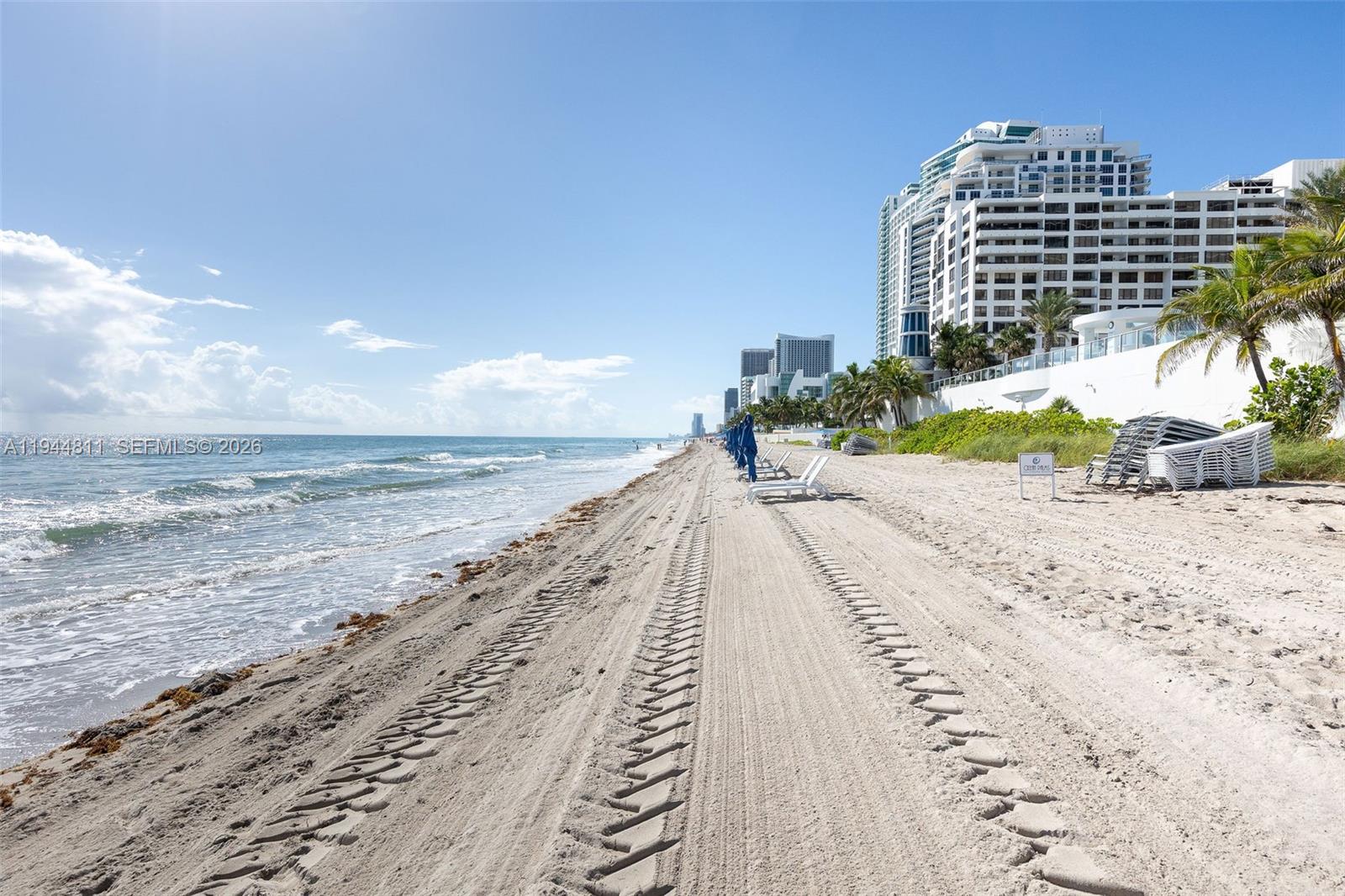 Photo of 3001 Ocean Dr  #227, Hollywood, Florida, 33019 - 