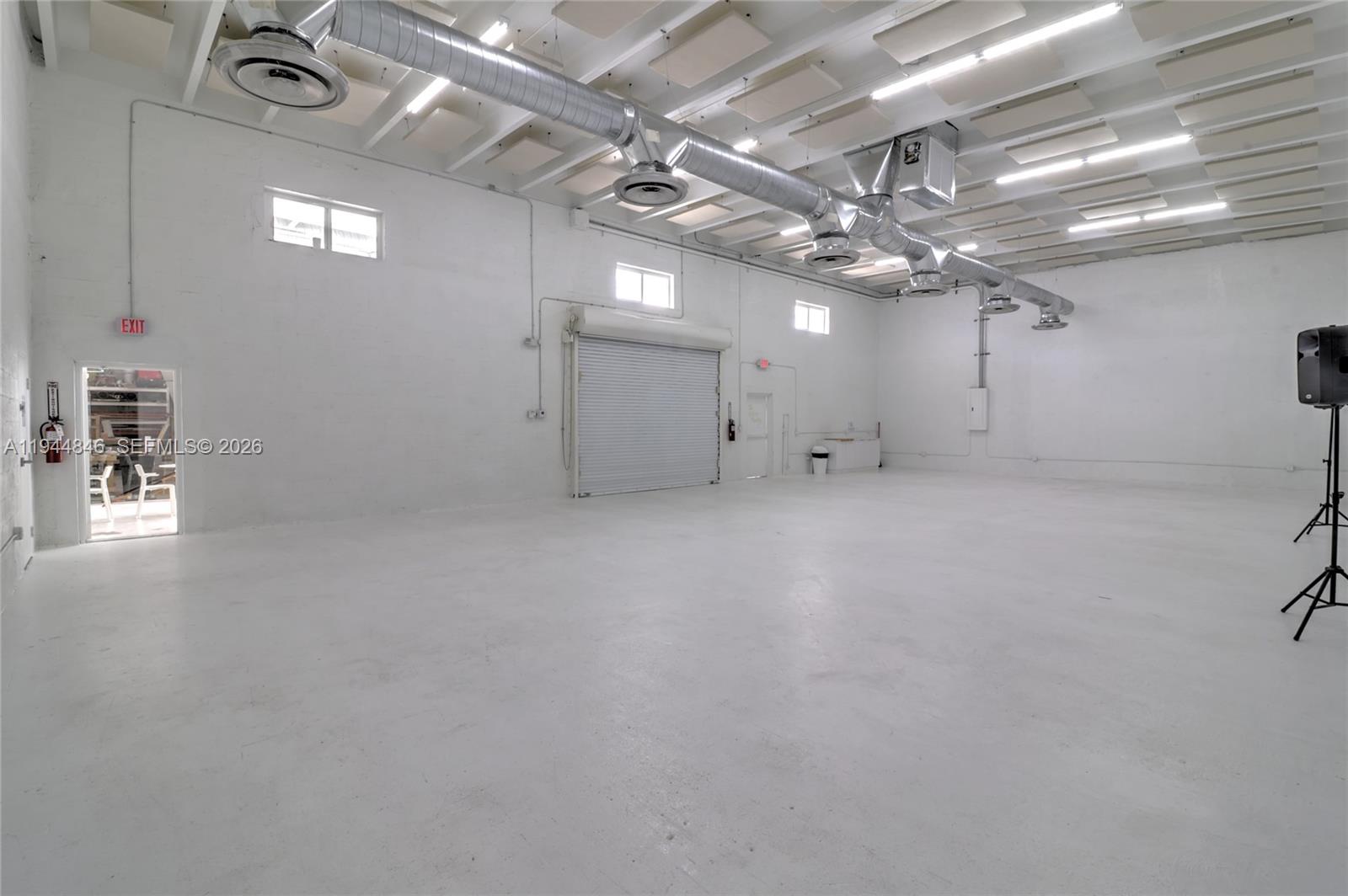 Suite B  /   кв.футов $ 2026-01-13 0 Фото