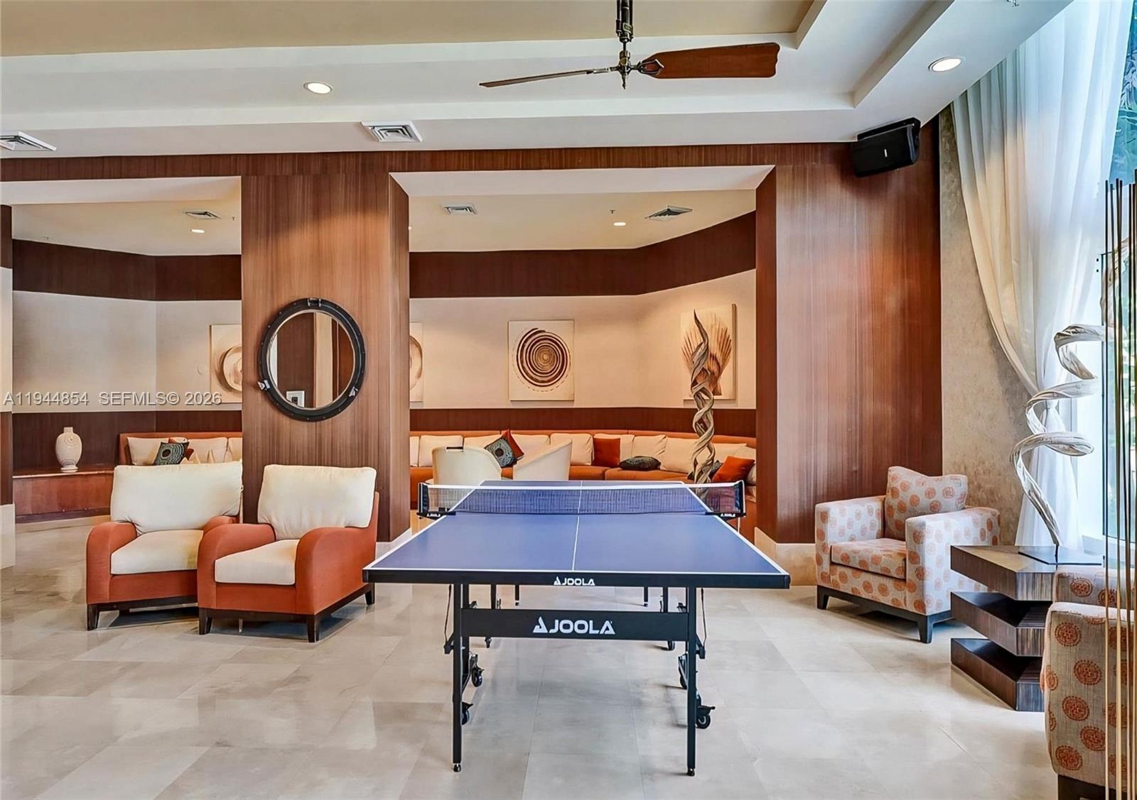 Photo of 1945 Ocean Dr  #1405, Hallandale Beach, Florida, 33009 - 