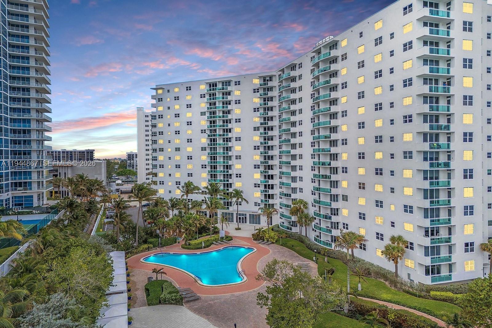 Photo of 3001 Ocean Dr #1211, Hollywood, Florida, 33019 -