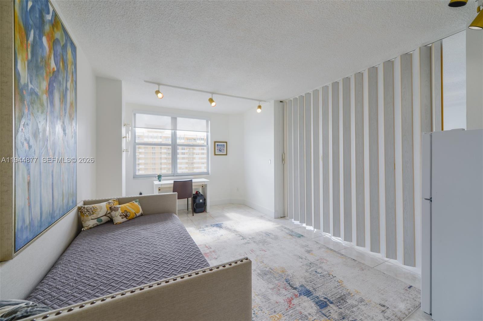 Подробнее 19E 3 / 3 1780 кв.футов $ 2026-01-13 0 Фото