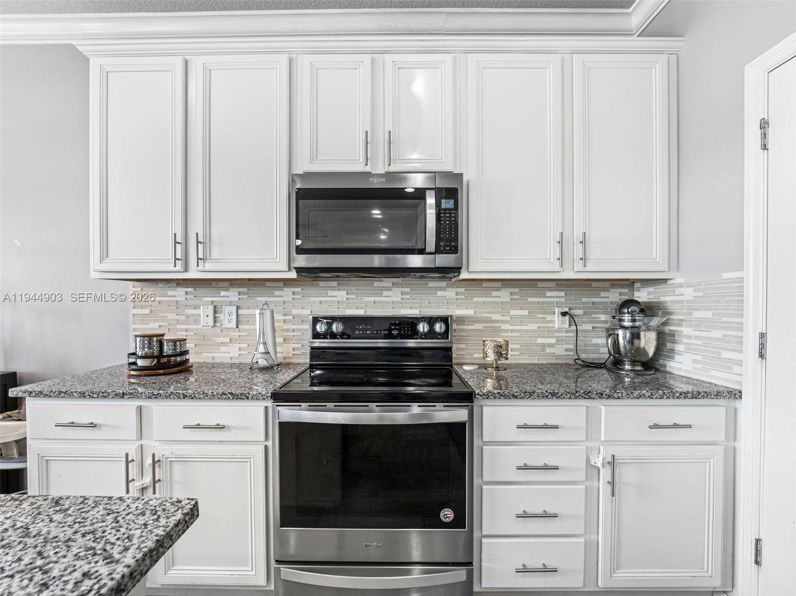 3953 3 / 3 1768 кв.футов $ 2026-01-13 0 Фото