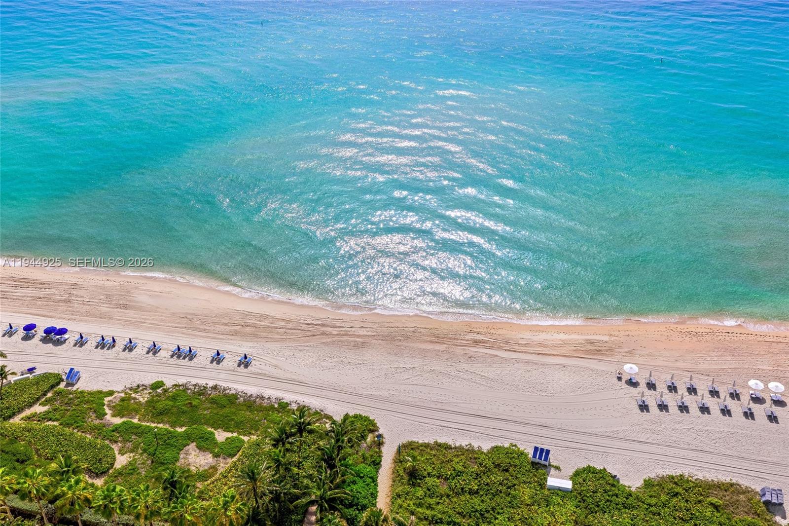 2704 3 / 4 2327 sq. ft. $ 2026-01-13 0 foto