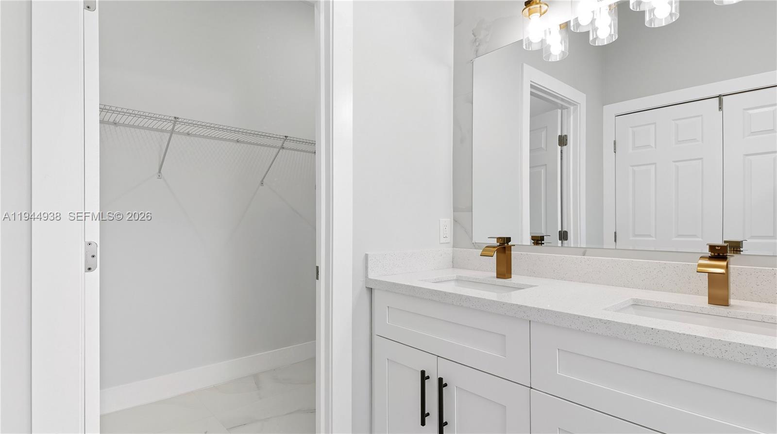 Подробнее / 3166 кв.футов $ 2026-01-13 0 Фото