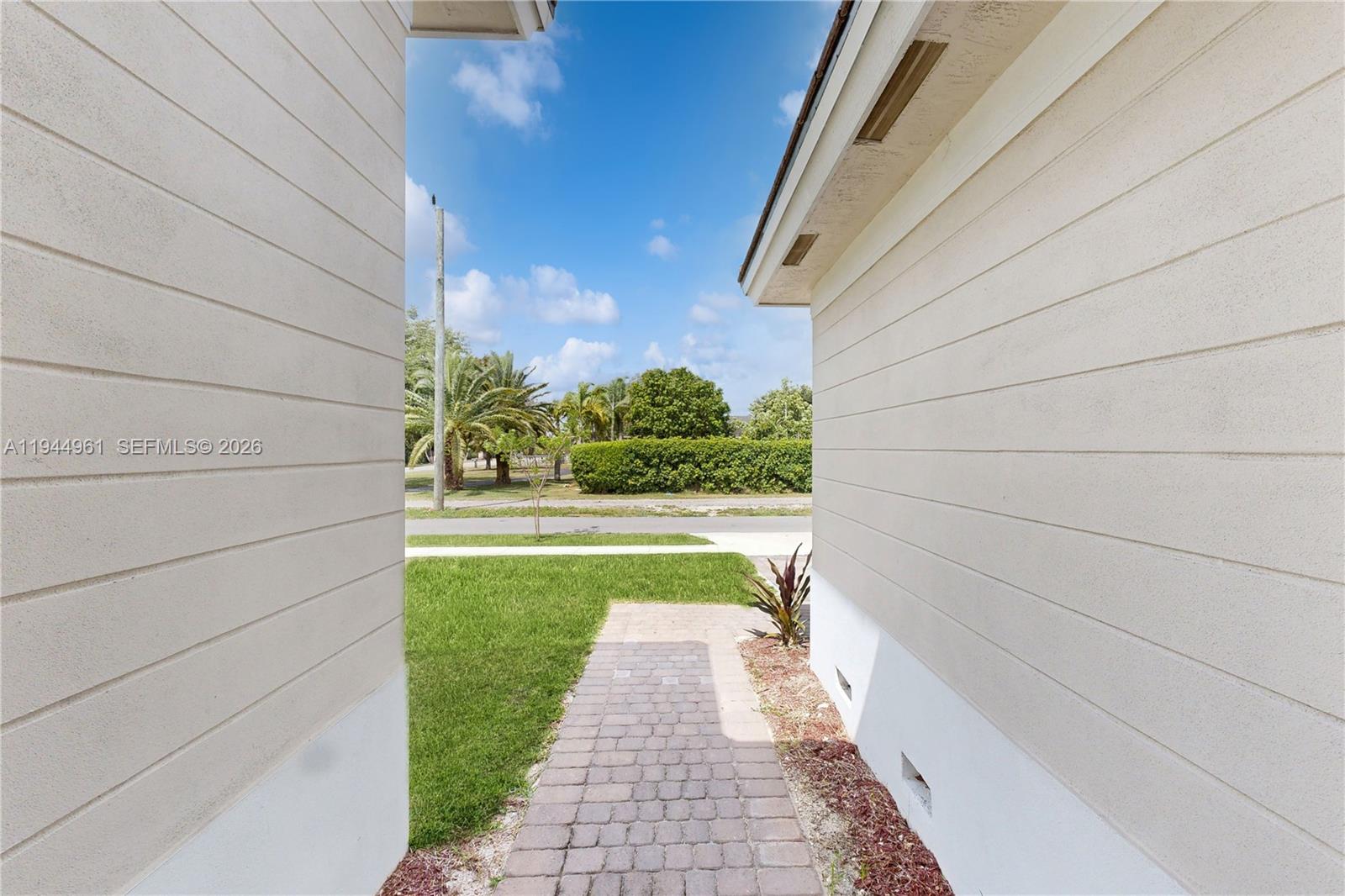 31171 4 / 4 2689 sq. ft. $ 2026-01-13 0 Photo