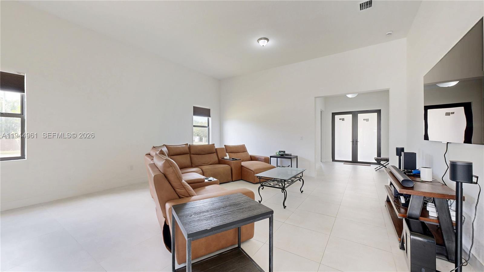 31171 4 / 4 2689 sq. ft. $ 2026-01-13 0 Photo