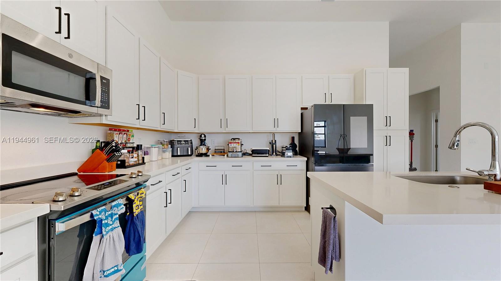 31171 4 / 4 2689 sq. ft. $ 2026-01-13 0 Photo