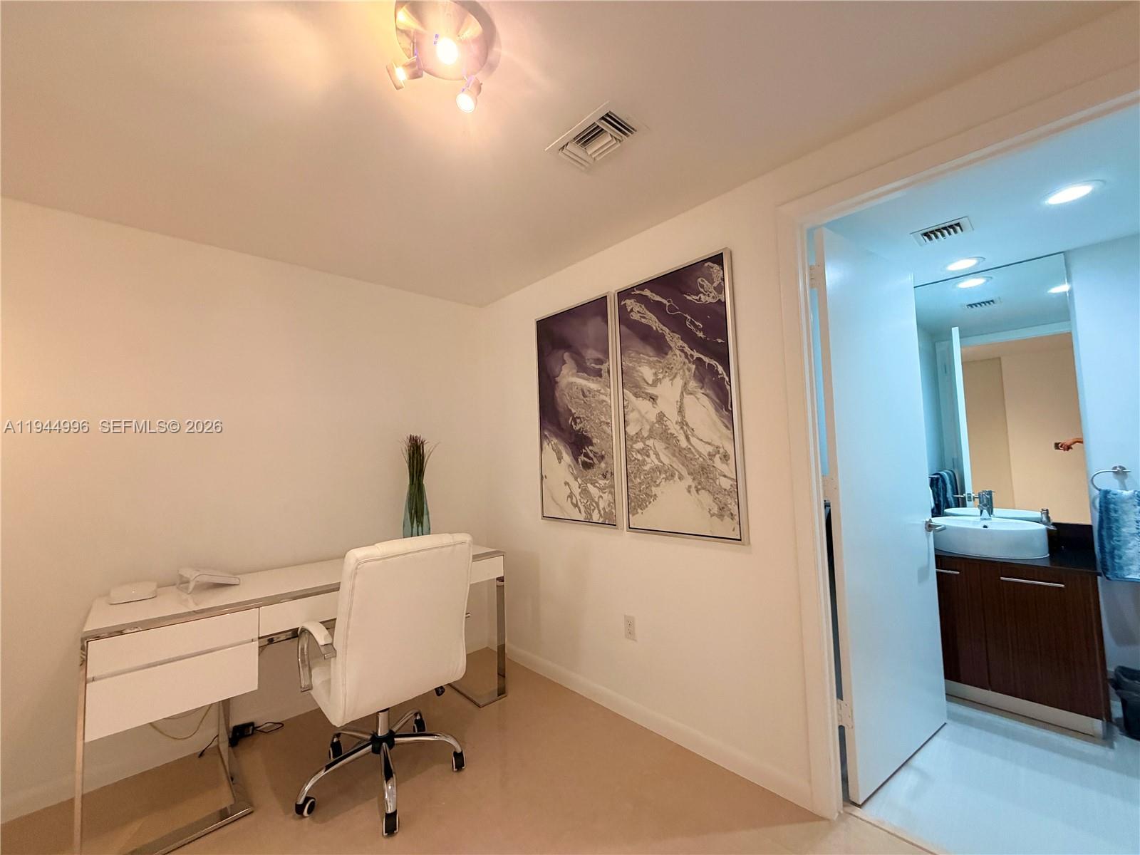 Photo of 3951 Ocean Dr  #602, Hollywood, Florida, 33019 - 