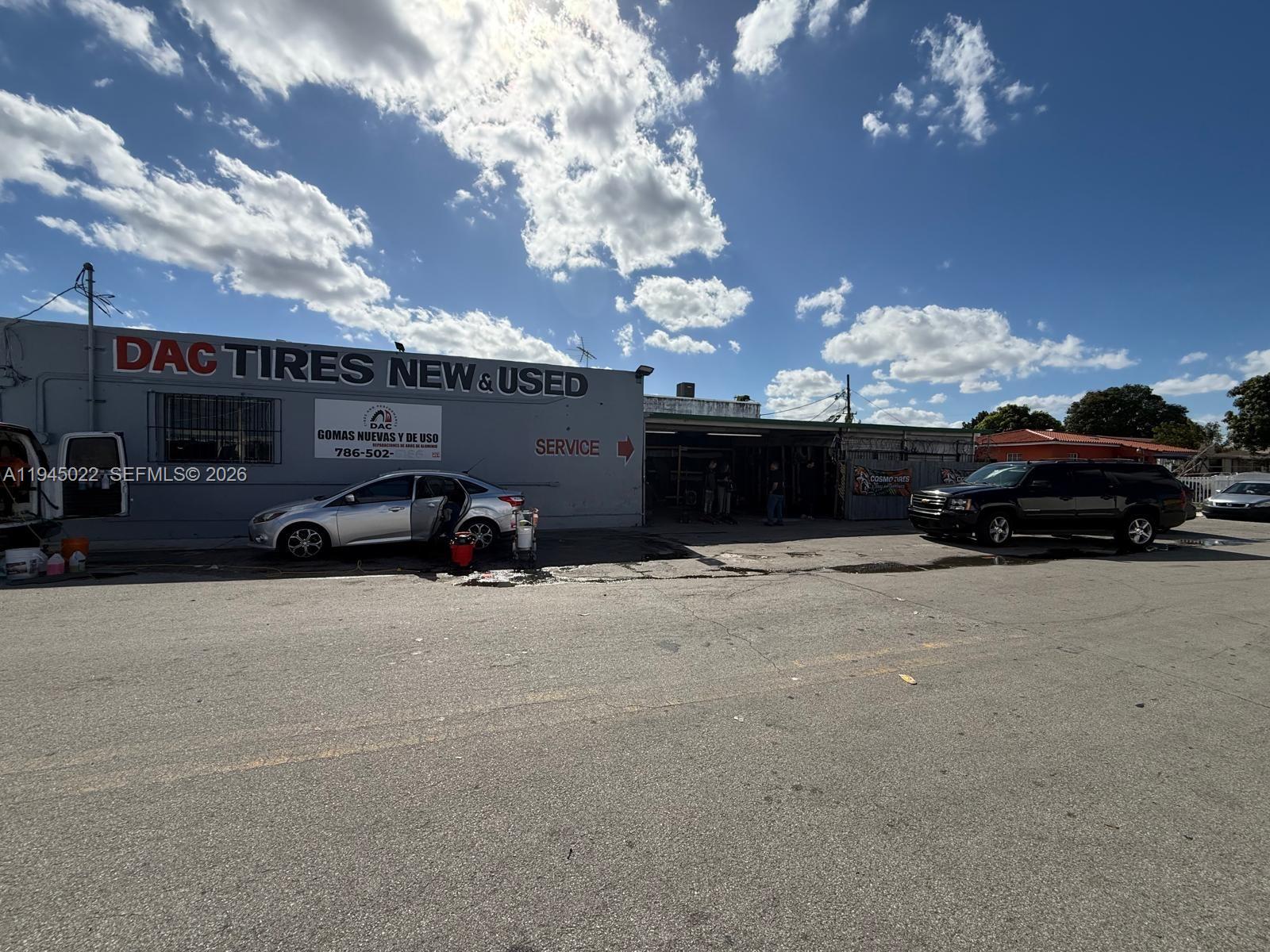   /   кв.футов $ 2026-01-13 0 Фото